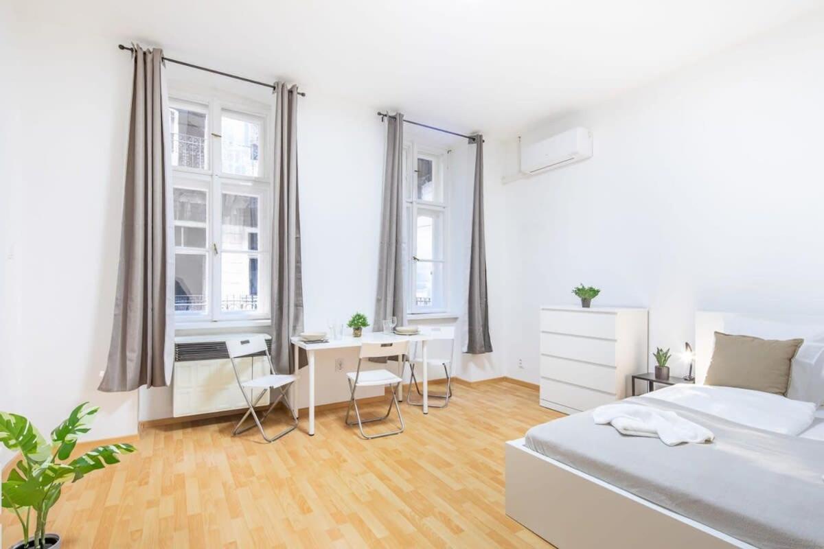 Very Central Convenient Flat Budapest Extérieur photo